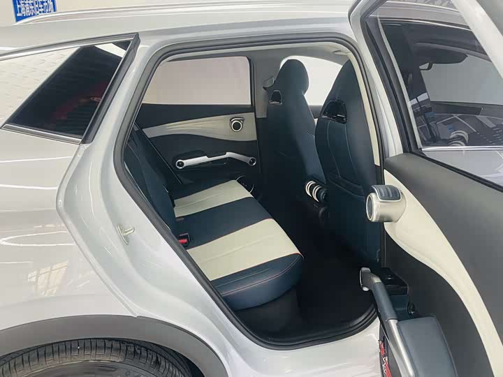 Фото 13 - BYD Yuan Plus