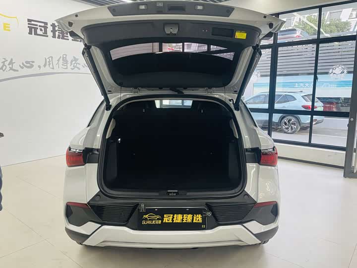 Фото 15 - BYD Yuan Plus