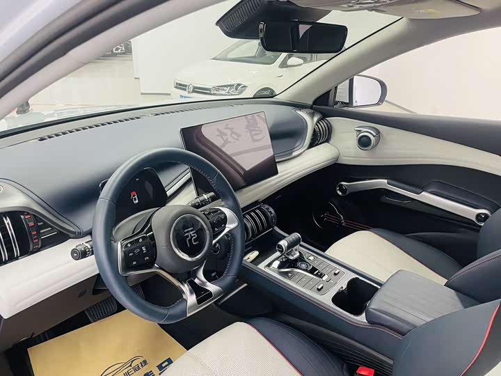 Фото 5 - BYD Yuan Plus