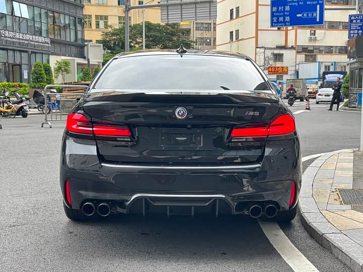 Фото 11 - BMW M5