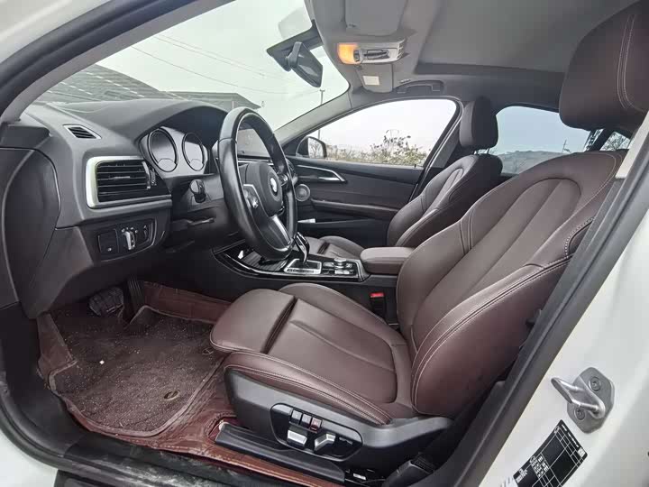 Фото 7 - BMW 1 Series