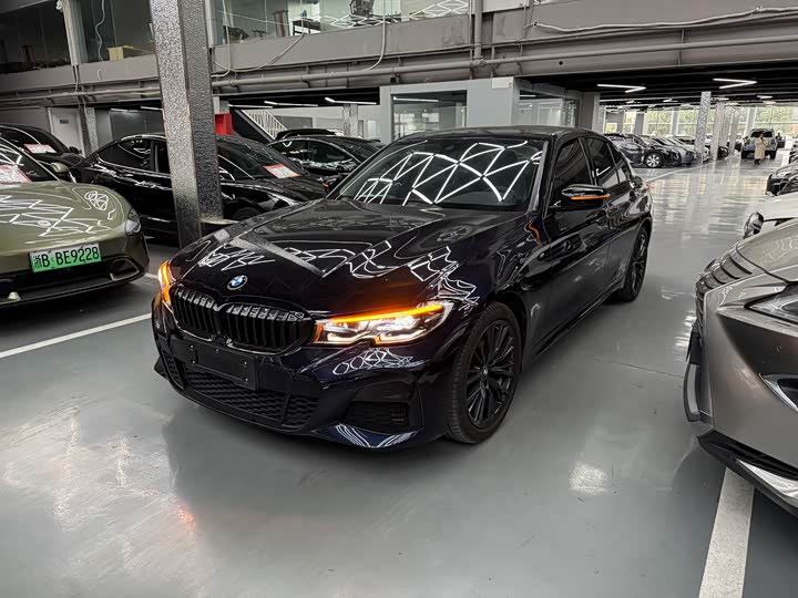 Фото 1 - BMW 3 Series