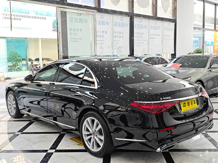 Фото 14 - Mercedes-Benz S-Class