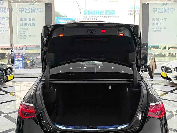 Фото 15 - Mercedes-Benz S-Class