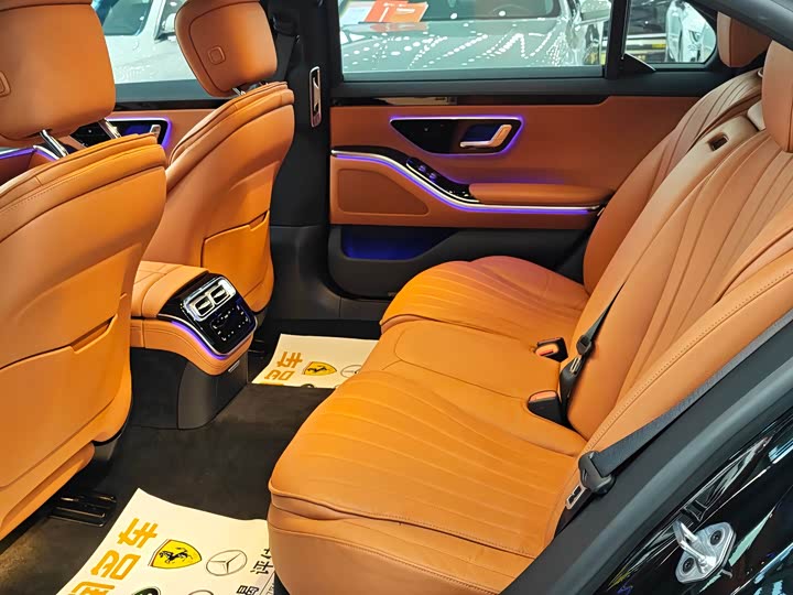 Фото 6 - Mercedes-Benz S-Class