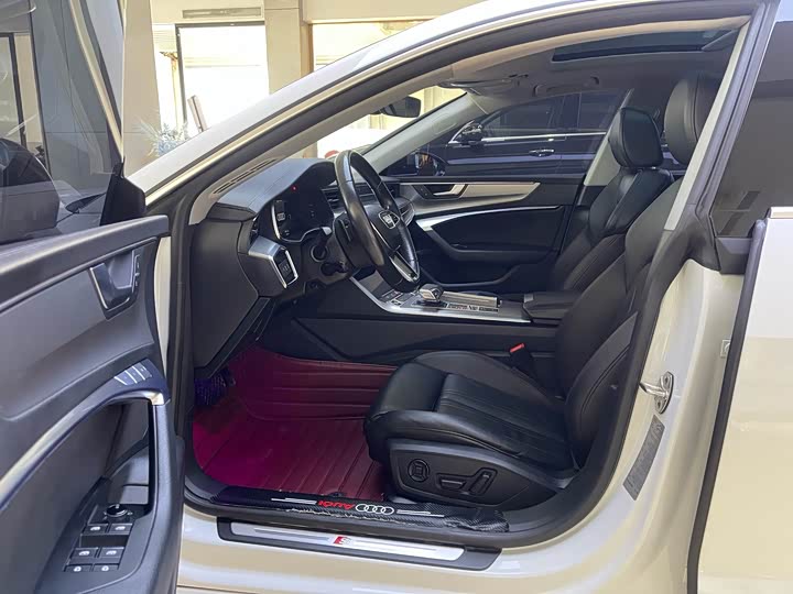 Фото 4 - Audi A7