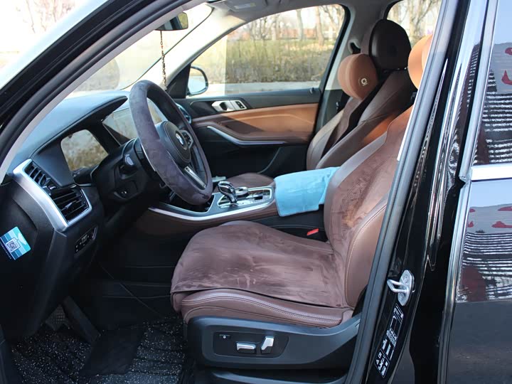 Фото 13 - BMW X5