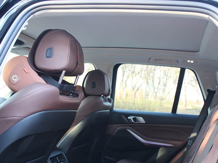 Фото 14 - BMW X5