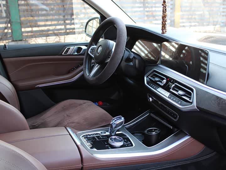 Фото 18 - BMW X5