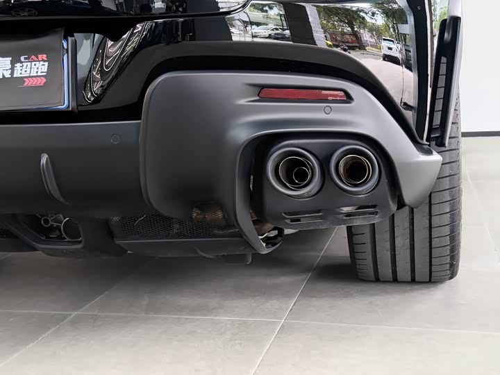 Фото 17 - Ferrari Purosangue