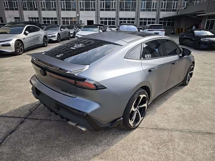 Фото 10 - Changan UNI-V