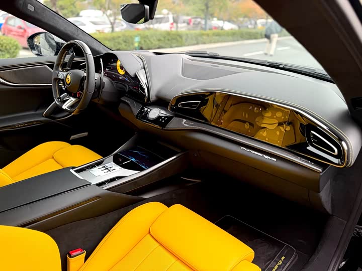 Фото 6 - Ferrari Purosangue