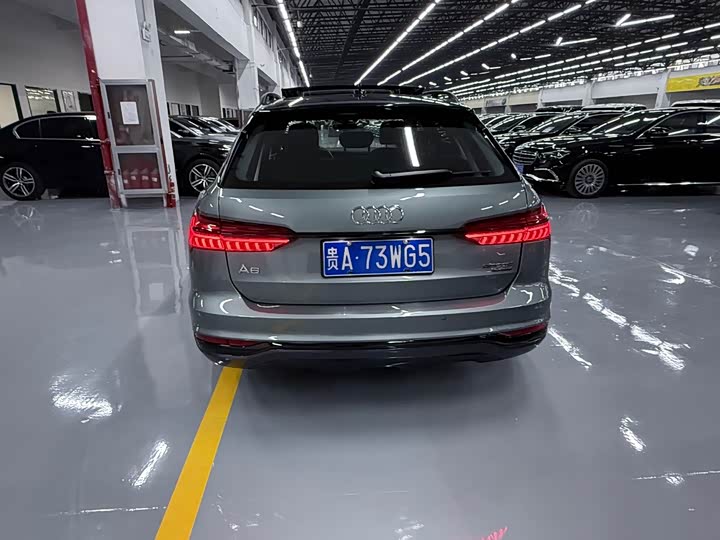 Фото 15 - Audi A6