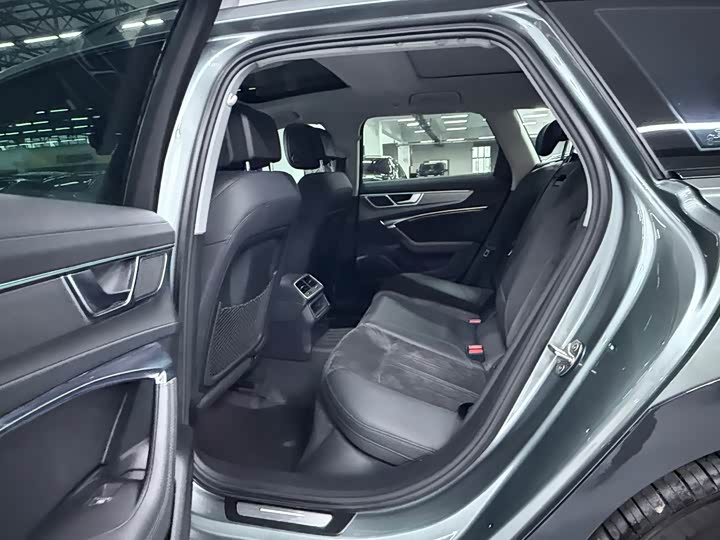 Фото 8 - Audi A6