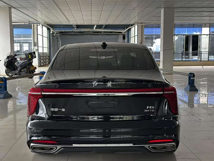 Фото 12 - Hongqi H5