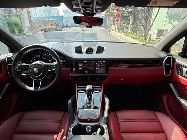 Фото 8 - Porsche Cayenne