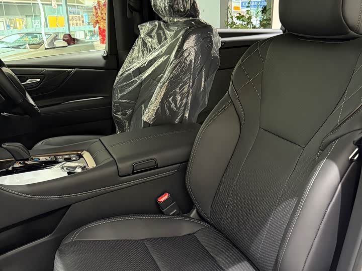 Фото 6 - Toyota Vellfire