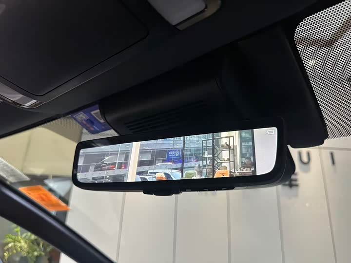 Фото 9 - Toyota Vellfire