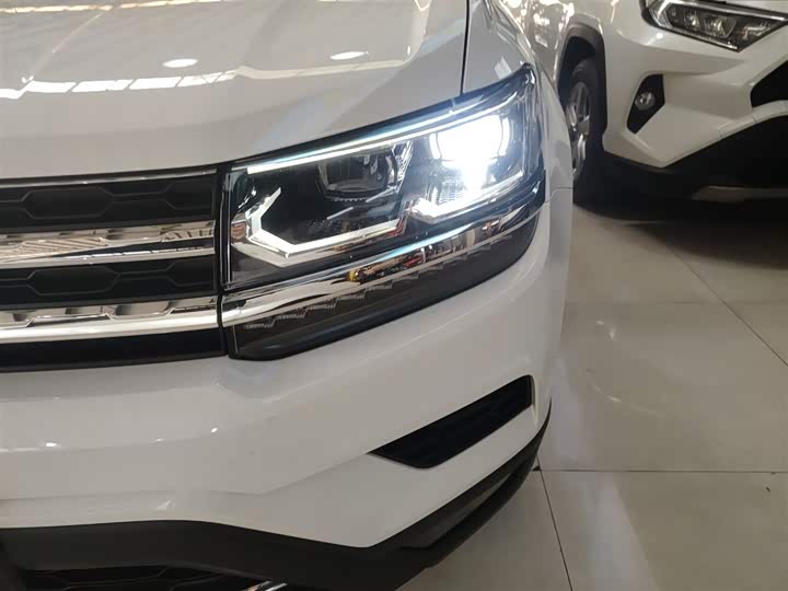 Фото 15 - Volkswagen Tharu