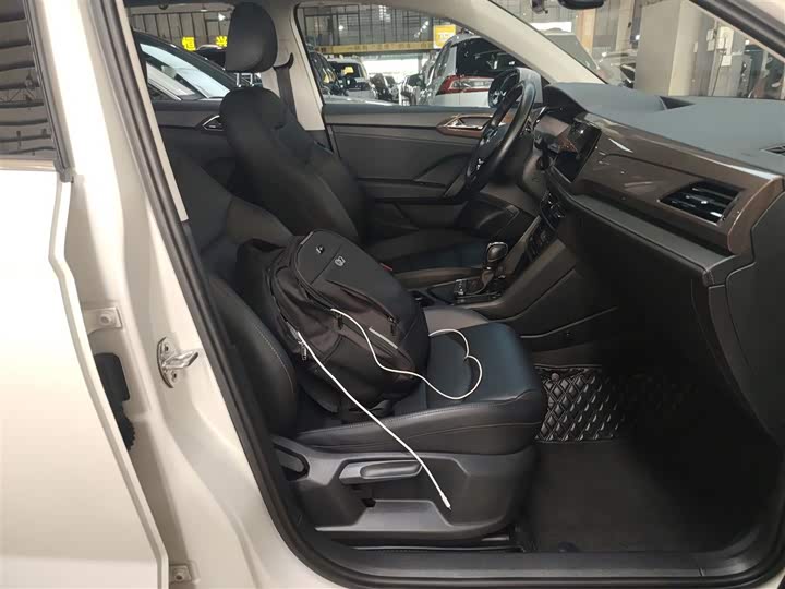 Фото 17 - Volkswagen Tharu