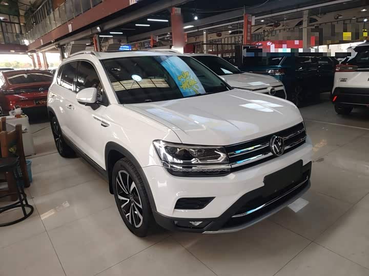 Фото 20 - Volkswagen Tharu