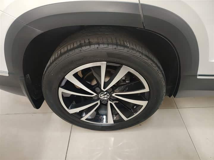 Фото 26 - Volkswagen Tharu