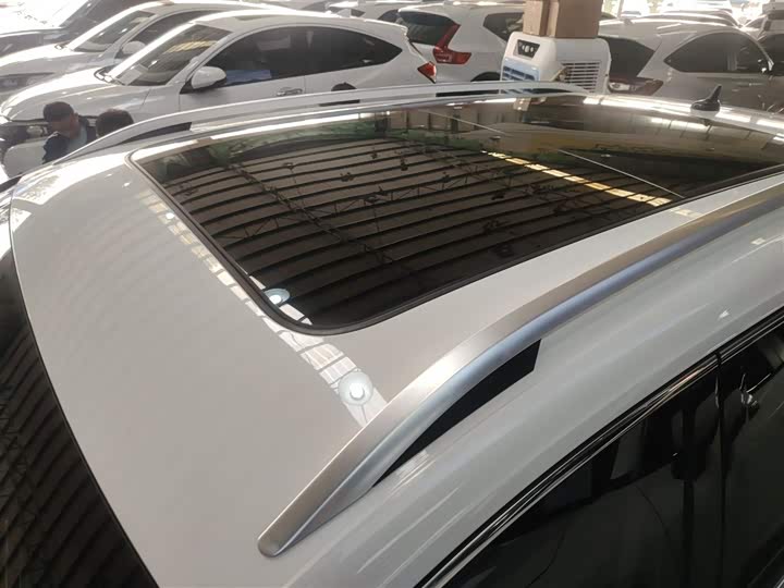 Фото 27 - Volkswagen Tharu