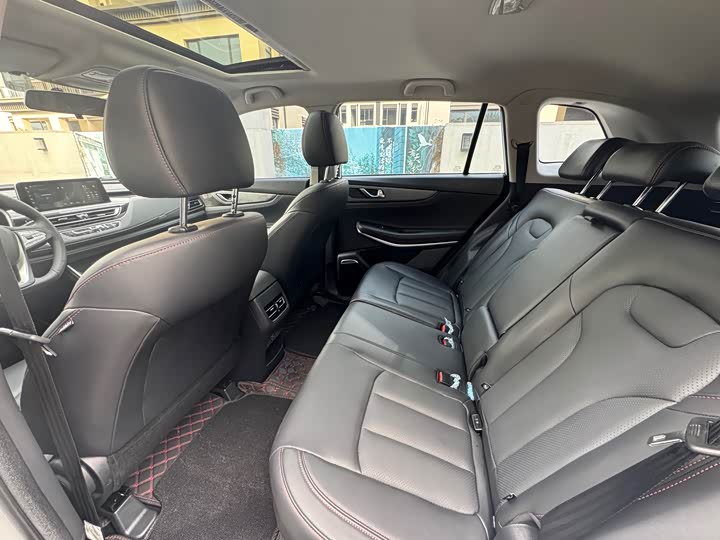 Фото 6 - Changan CS75