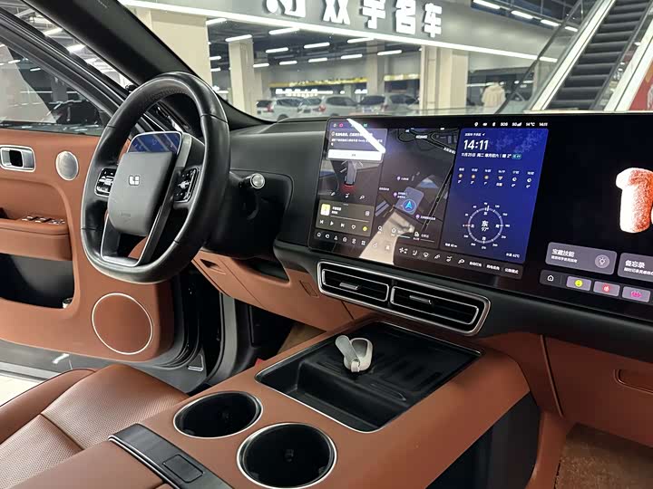 Фото 12 - LiXiang L9