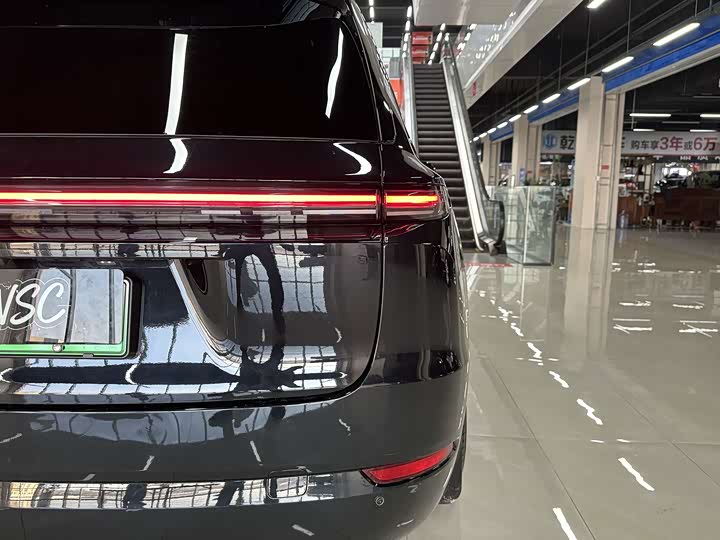 Фото 17 - LiXiang L9