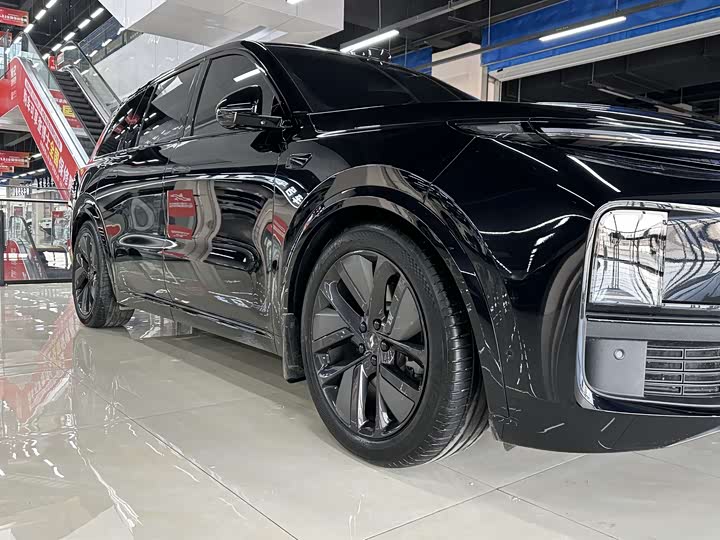 Фото 19 - LiXiang L9