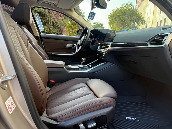 Фото 12 - BMW 3 Series