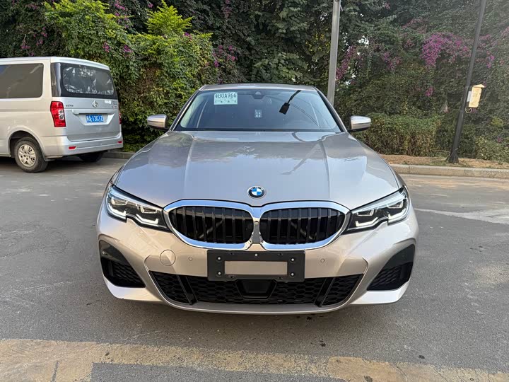 Фото 2 - BMW 3 Series