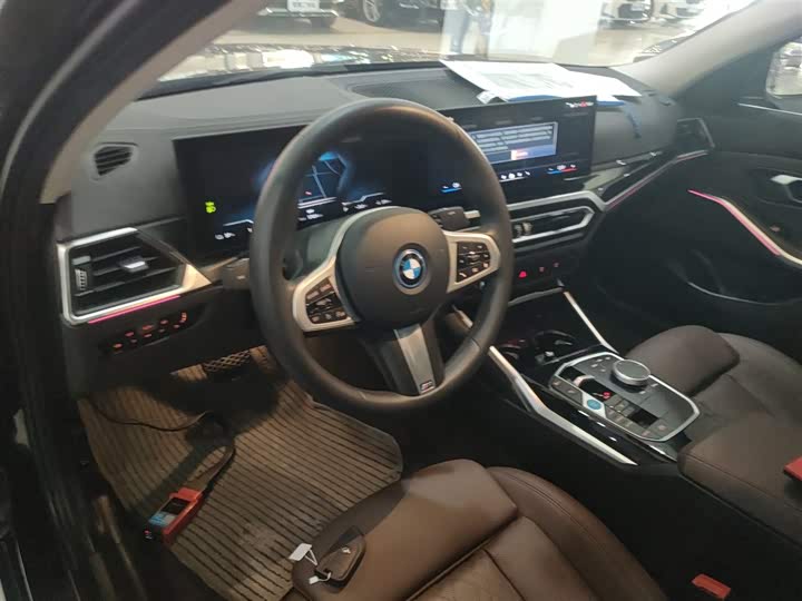 Фото 10 - BMW i3