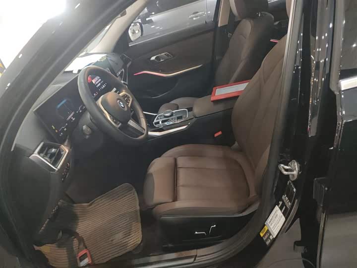 Фото 15 - BMW i3