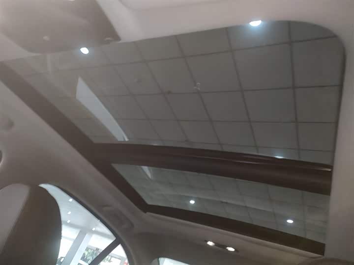 Фото 18 - BMW i3