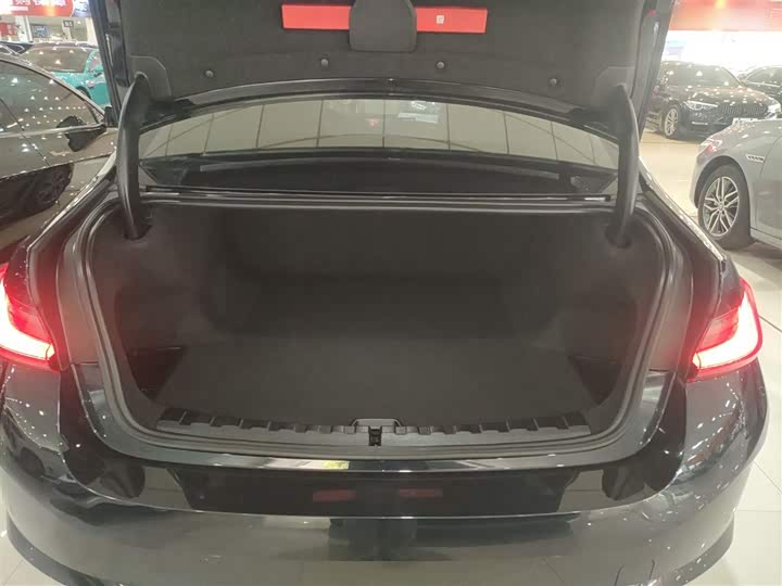 Фото 19 - BMW i3