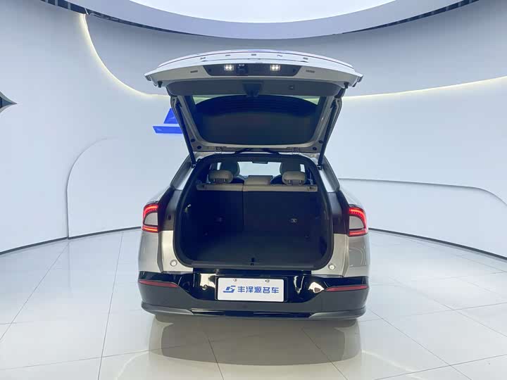 Фото 6 - XPeng G7