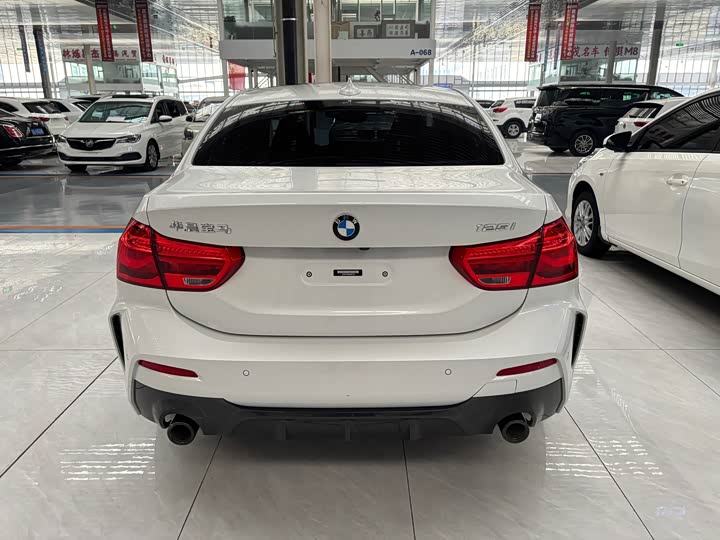 Фото 12 - BMW 1 Series