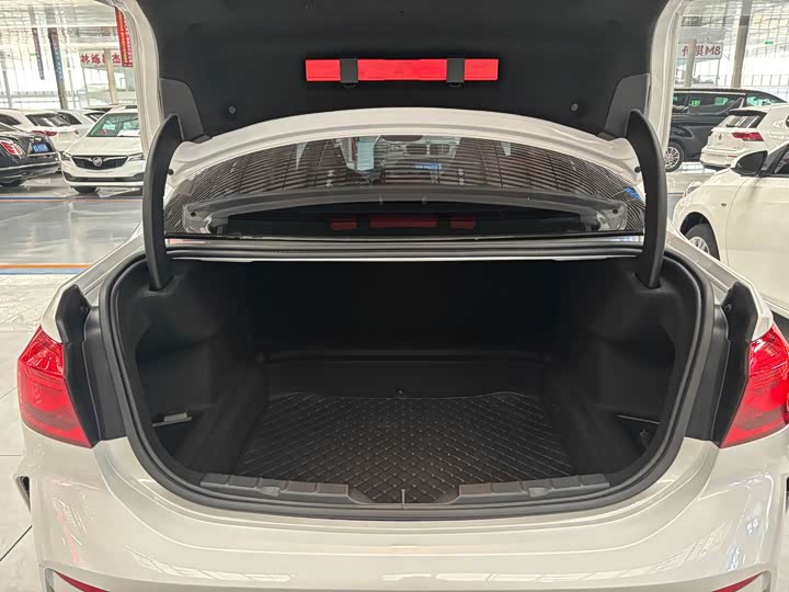 Фото 13 - BMW 1 Series