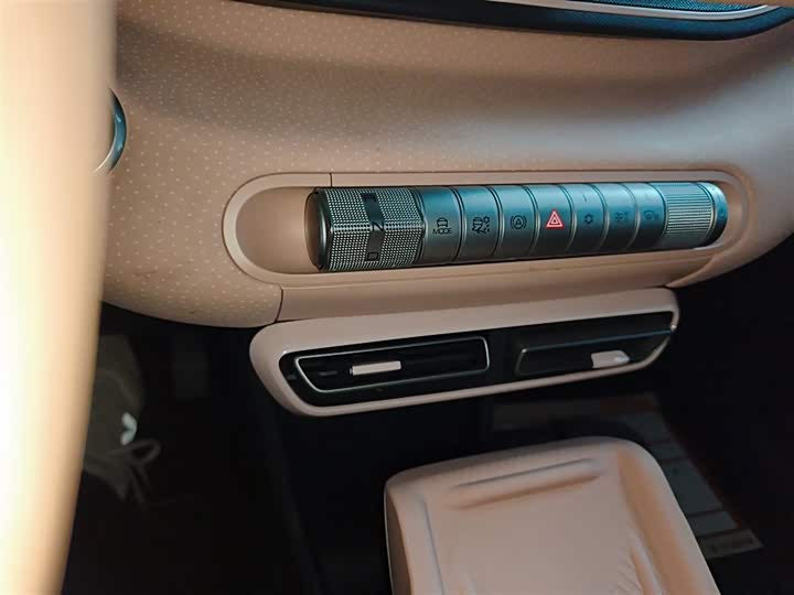 Фото 14 - BYD Seagull