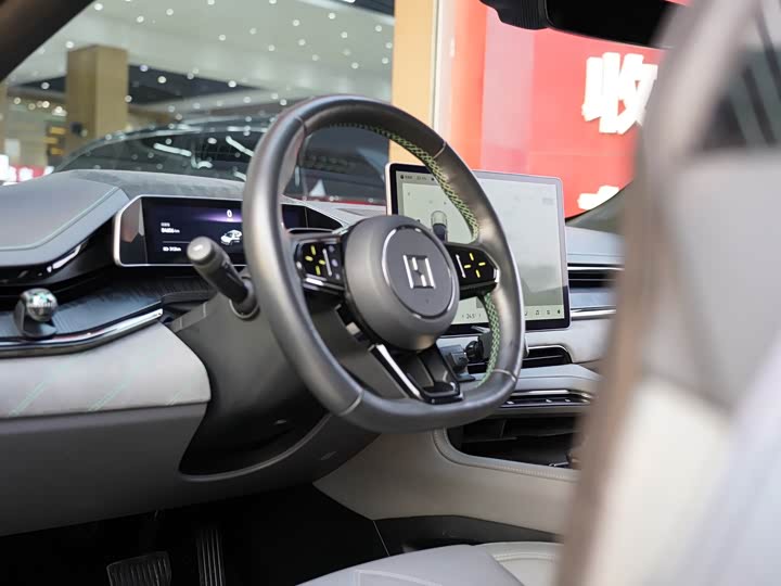 Фото 13 - Zeekr 001