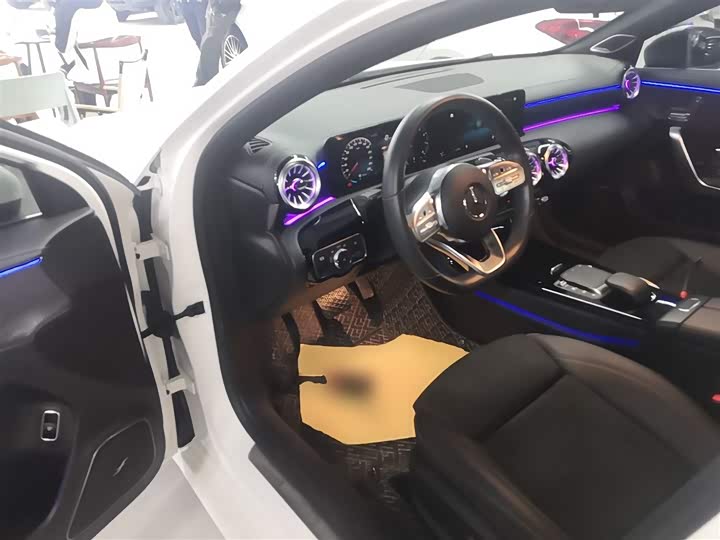 Фото 16 - Mercedes-Benz A-Class