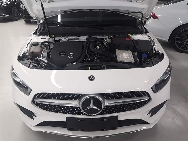 Фото 20 - Mercedes-Benz A-Class