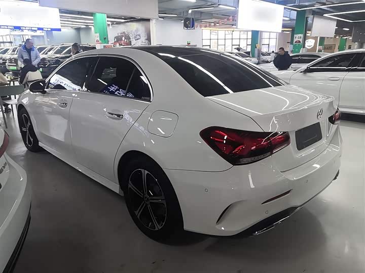 Фото 5 - Mercedes-Benz A-Class