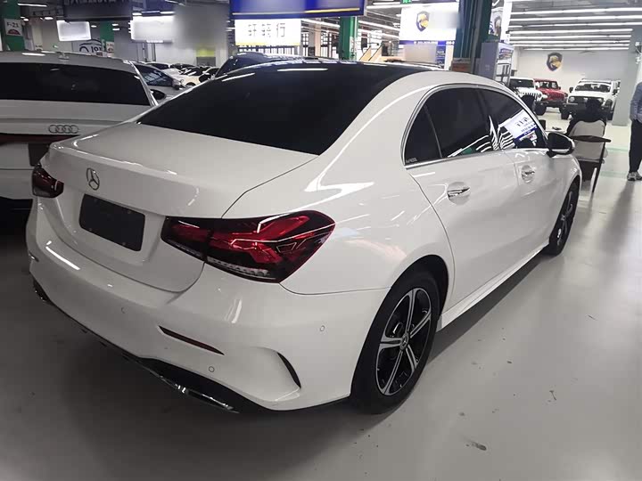 Фото 7 - Mercedes-Benz A-Class