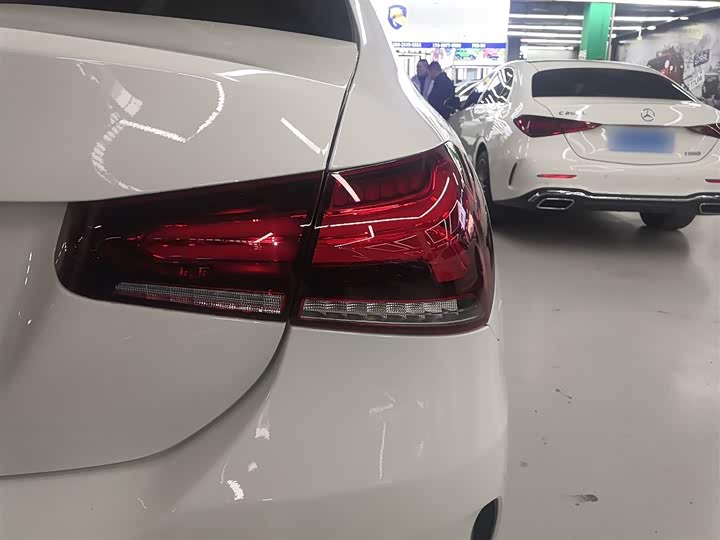 Фото 8 - Mercedes-Benz A-Class