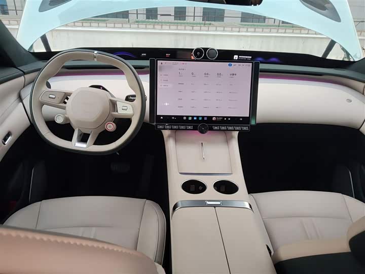 Фото 12 - Xiaomi YU7