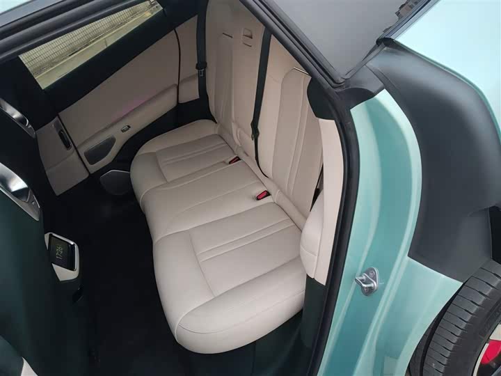 Фото 14 - Xiaomi YU7