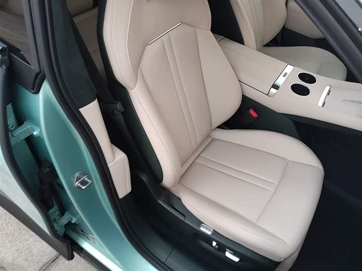 Фото 17 - Xiaomi YU7